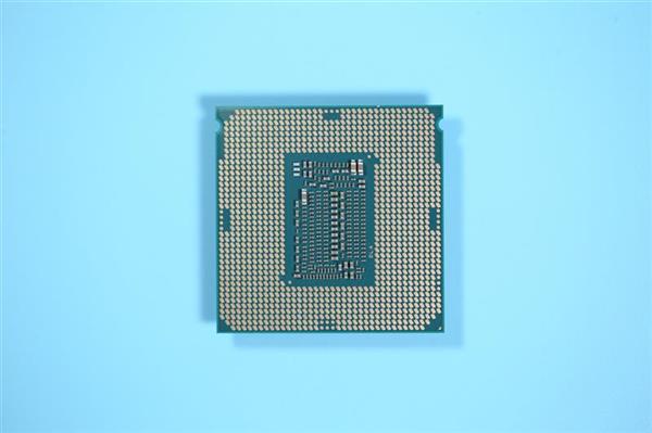 Intel i9-9900K液氮超频：8核全开达成7.2GHz！