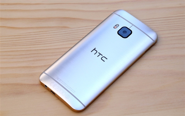 HTC欲退出手机市场：与厂商谈品牌许可协议