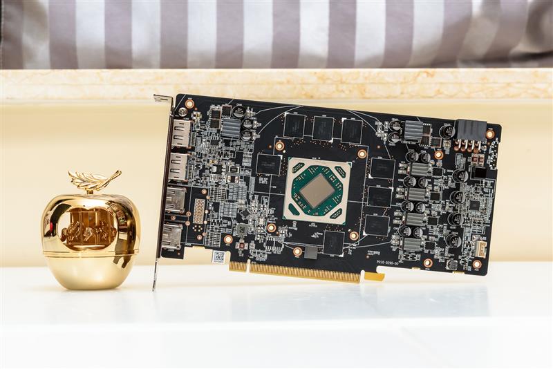 “大材小用”拼了！AMD RX 560 XT显卡首发评测