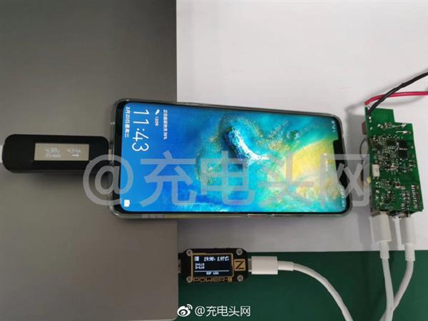 首款双USB-C口氮化镓充电器曝光：69W快充