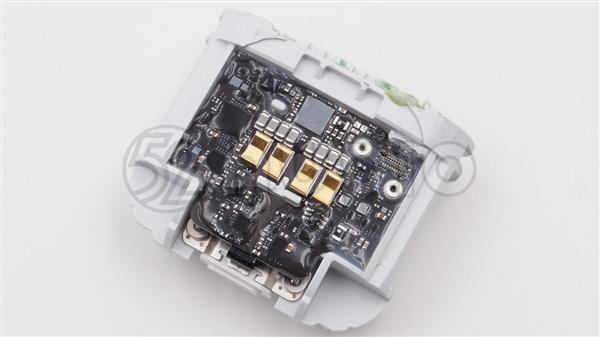 苹果AirPods耳机二代拆解：精妙！