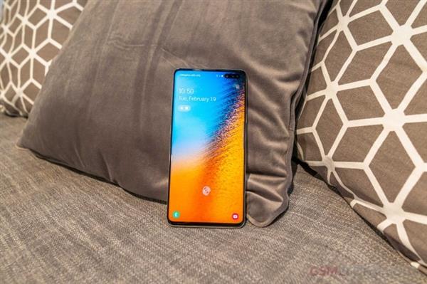 Galaxy S10 5G韩国首发：三星自家基带 实测速度破千兆