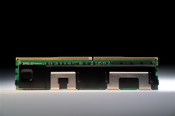 Intel傲腾DDR4内存价格曝光：单条128GB仅约5656元