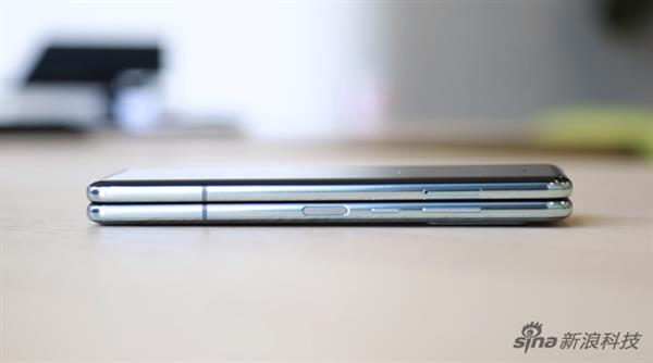 三星Galaxy Fold首发评测:弯的Phone能成手机未来吗