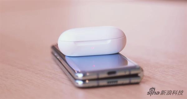 三星Galaxy Fold首发评测:弯的Phone能成手机未来吗