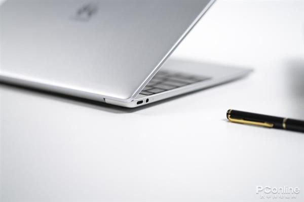 酷睿i3版华为MateBook 13上手:电量焦虑症再见