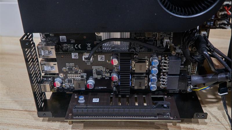 最迷你的高性能主机！索泰Gaming PC MEK mini主机评测：散热堪比台式