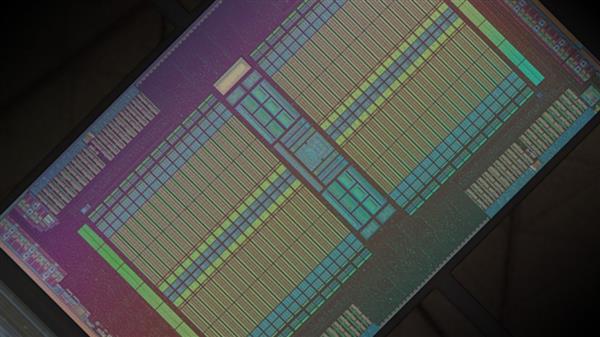 AMD发布最强7nm Radeon专业卡：双芯双路 苹果御用