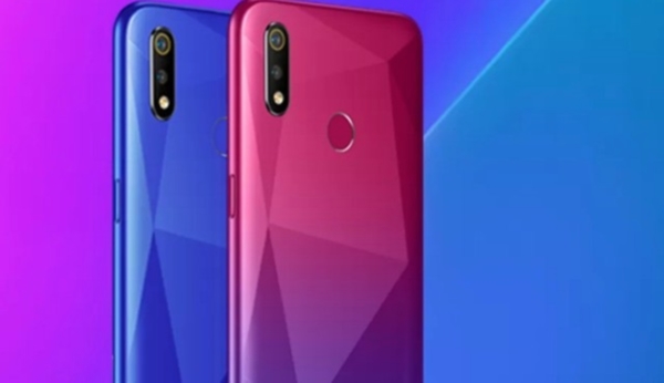 OPPO realme 3i真机图曝光 4230mAh电池