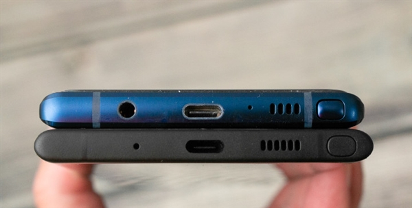 下月发 三星Galaxy Note 10系列机模上手：挖孔屏+屏幕指纹