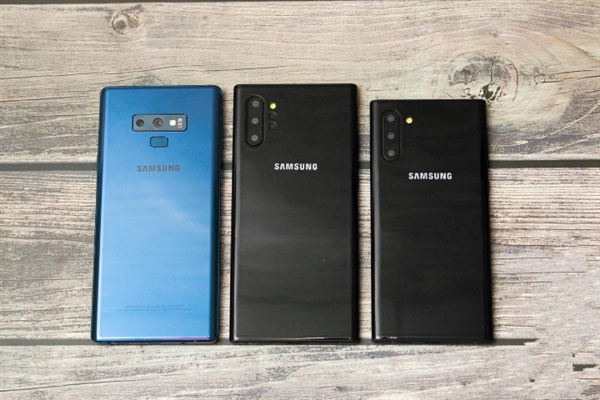 下月发 三星Galaxy Note 10系列机模上手：挖孔屏+屏幕指纹