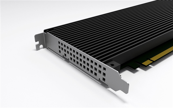全球首款PCIe 4.0 x16 SSD诞生！32TB容量、24GB/s速度