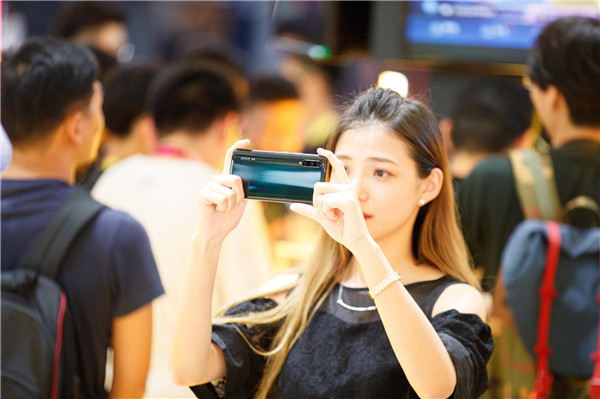 更快更快乐 iQOO Pro 5G版手机即将上市