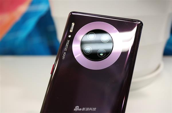 华为Mate 30 Pro图赏：88°超曲面环幕屏 重构手机想象