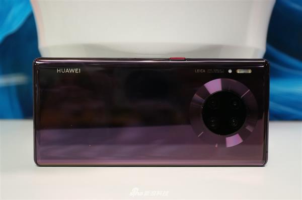 华为Mate 30 Pro图赏：88°超曲面环幕屏 重构手机想象