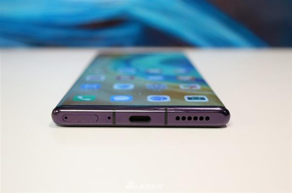 华为Mate 30 Pro图赏：88°超曲面环幕屏 重构手机想象