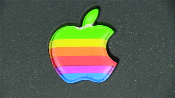 苹果酝酿大招：iPhone 12顶配版更轻薄