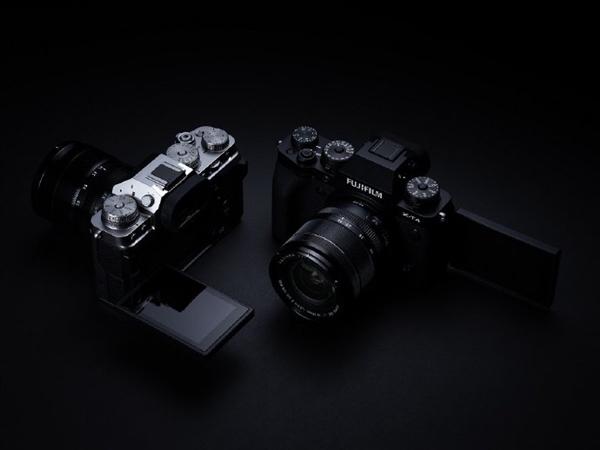 富士将发布X-T4旗舰无反相机：5轴6.5档防抖、30幅/秒连拍