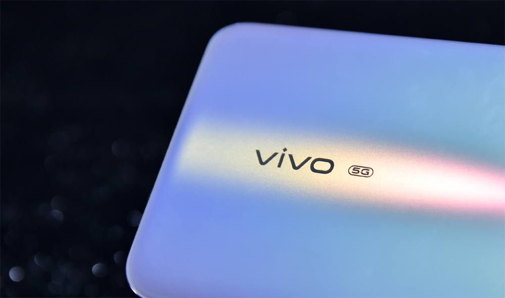 高颜值5G自拍神器 vivo S6优科技开箱体验