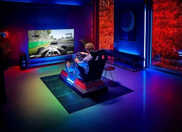 价格不贵！LG推出世界上最大的OLED电视：G-Sync + 1ms显示延迟
