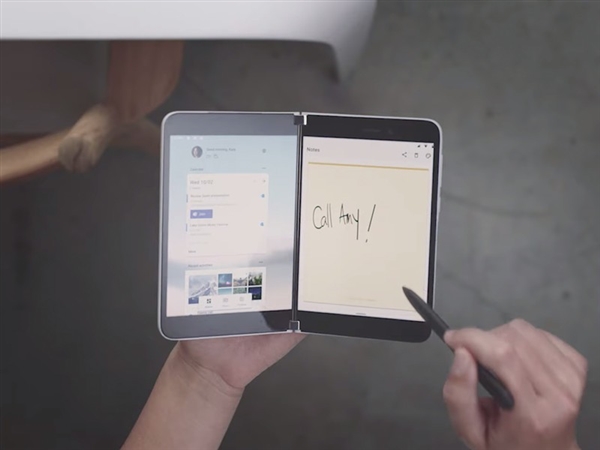 微软Surface Duo真机展示：支持手写笔 无后置摄像头
