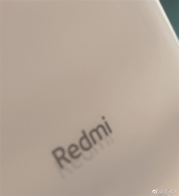 Redmi K30 Ultra？卢伟冰暗示新机已在路上：天玑1000+加持