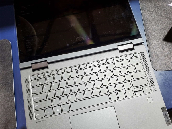 全球首款5G笔记本：联想Yoga 5G惊艳亮相 下载速度7Gbps