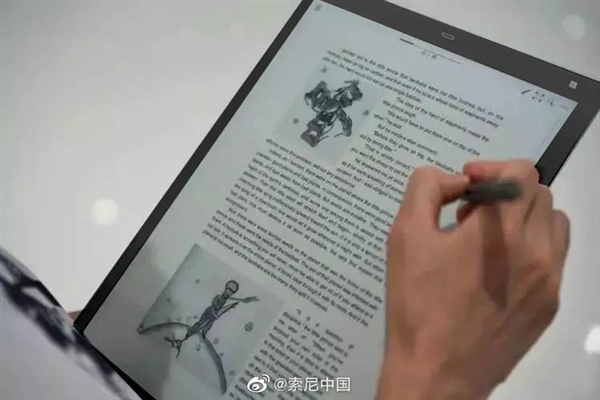 13.3英寸墨水屏！索尼首款黑色电子纸登陆中国：仅5.9mm、续航3周
