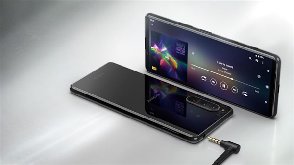 <a href='https://www.sony.com.cn/' target='_blank'><u>索尼</u></a>发布骁龙865旗舰Xperia 5 II：120Hz高刷带鱼屏、约6430元