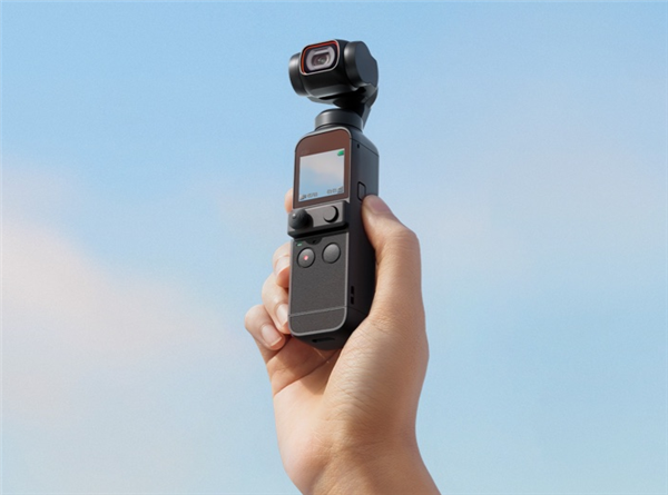 大疆发布口袋相机Pocket 2：旗舰手机CMOS 2499元