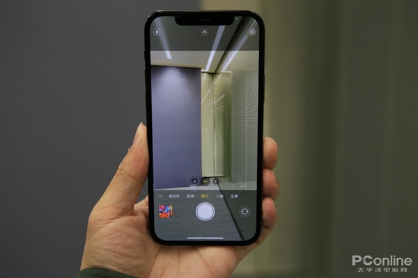 iPhone 12系列上手：究竟该怎么选？看完不纠结