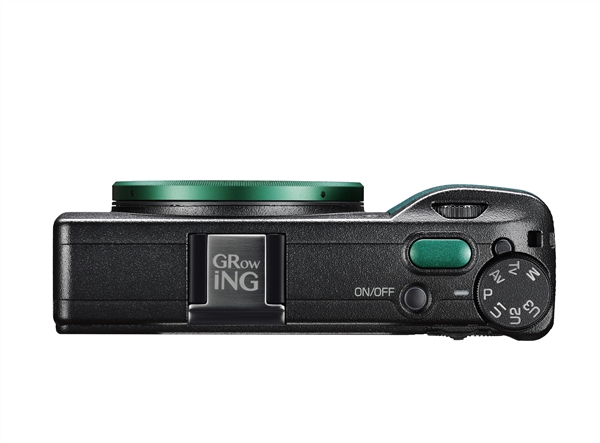 理光发布GR III ING限量版数码相机 外观独特：机身黑配绿