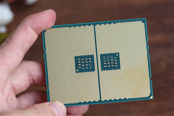 AMD Zen3线程撕裂者曝料：16核心回归、名字凌乱