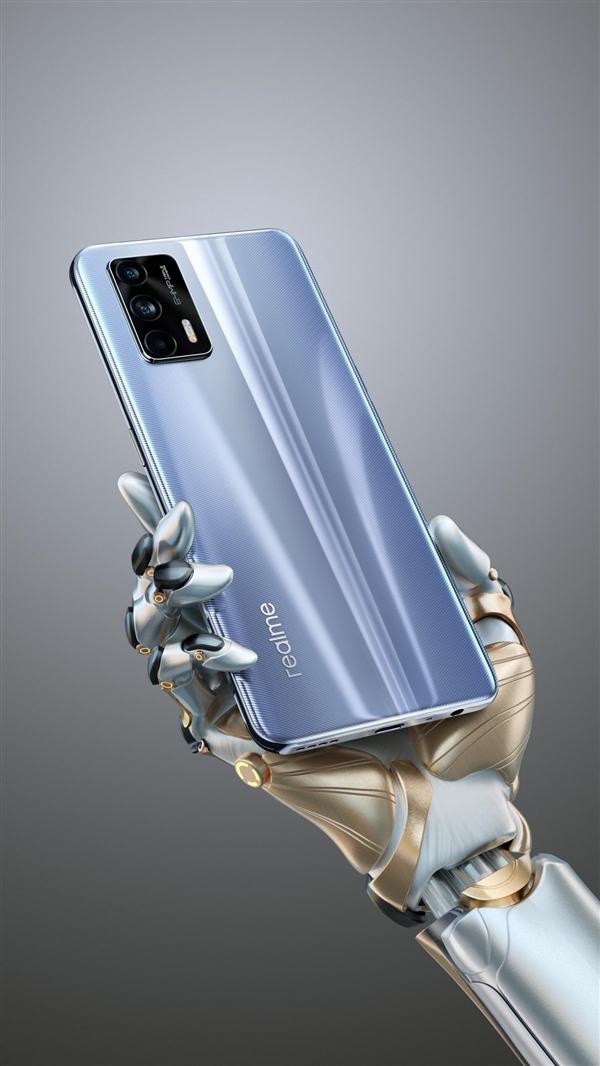 <a href='https://www.realme.com/' target='_blank'><u>realme</u></a> GT真机首曝：炫酷机甲风配色加持 定名为“银河战舰”