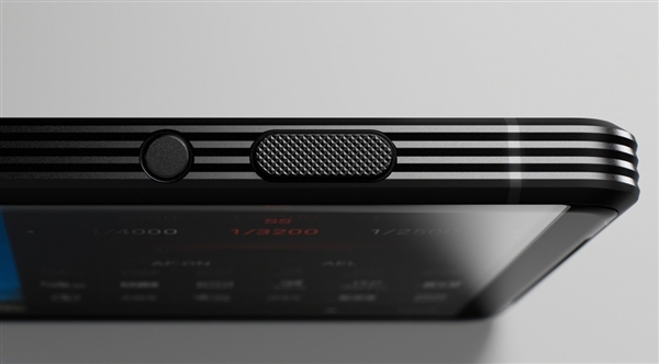 1.3万！索尼新影像机皇Xperia PRO-I发布：黑卡7同款1英寸大底