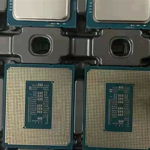 未发布的Intel 12代i5-12400大量偷跑：千万别买