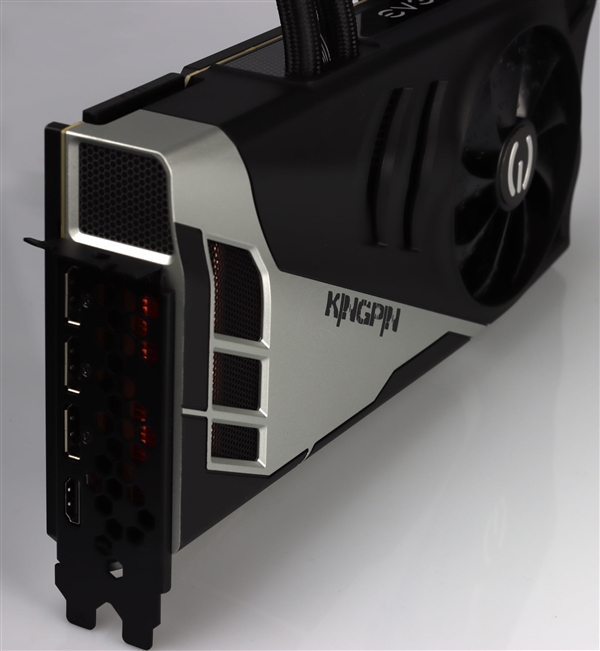 卡皇中的卡皇：EVGA RTX 3090 Ti KINGPIN首次曝照