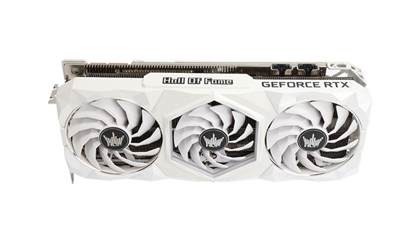 1200W供电！影驰名人堂RTX 3090 Ti首发双16针供电