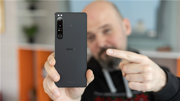 全球首款骁龙8 4K屏旗舰！索尼Xperia 1 IV真机图赏