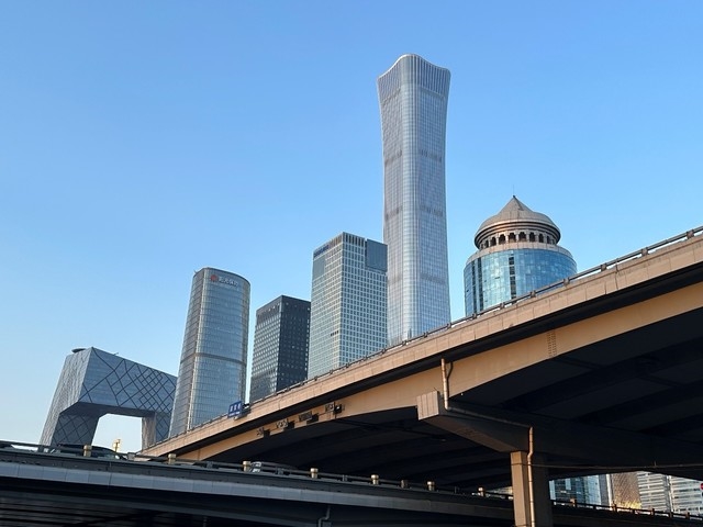 顶级旗舰对决!iPhone 14 Pro全面对比华为Mate50 Pro