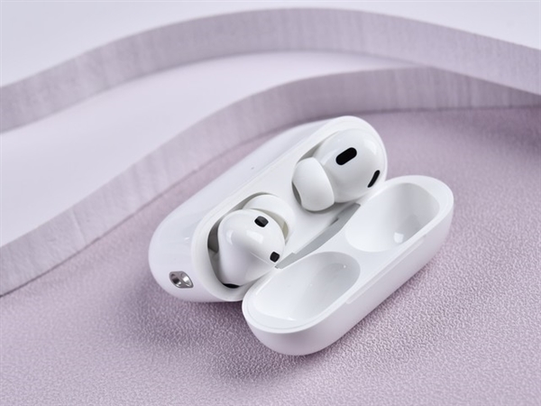 AirPods Pro 2音质不再“白开水”！自适应通透太拉胯