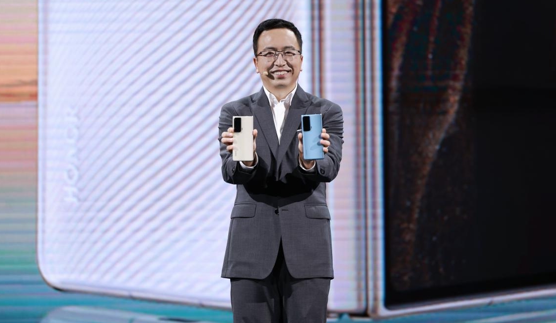 带来全面移动商务体验创新 荣耀Magic Vs旗舰手机发布