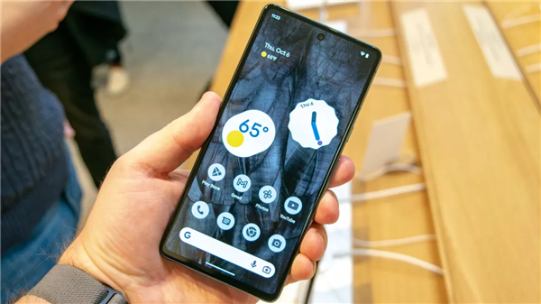 2023年全球智能手机出货量将同比下降5%：只有<a href='https://www.samsung.com/cn/' target='_blank'><u>三星</u></a><a href='https://www.apple.com/cn/' target='_blank'><u>苹果</u></a>有可能增长