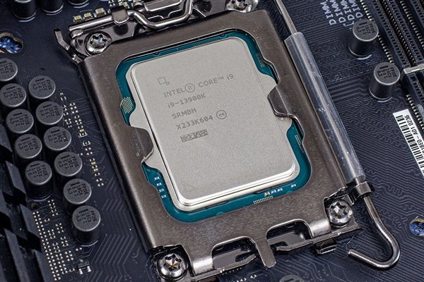 全球首发6GHz！Intel i9-13900KS完整规格曝光
