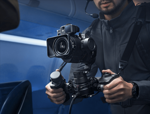 大疆发布首款电影级变焦镜头DL PZ 17-28mm T3.0 ASPH