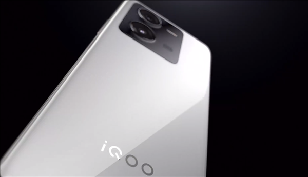 性能小超人！iQOO Z8官宣8月31日发布
