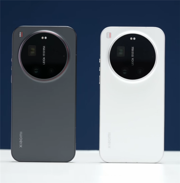 卢伟冰公布小米17 Ultra真机：首次直屏直边、8.29mm史上最薄