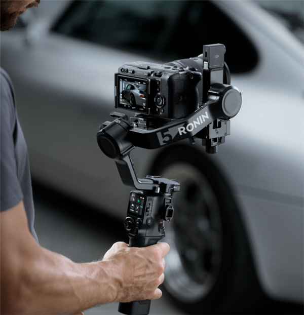3099元起！大疆DJI RS 5稳定器发布：可智能跟拍任意物体