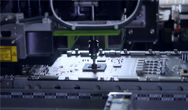 画面撕裂别慌！华硕显卡启用G-SYNC让每一帧都精准同步