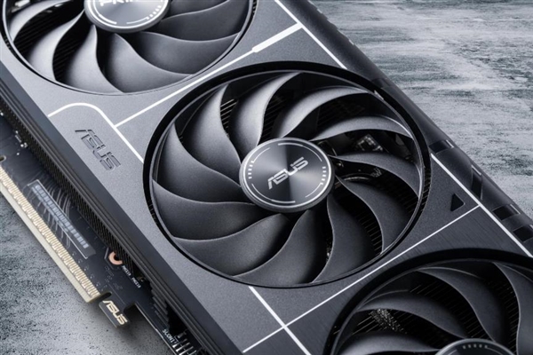 FLUX.2模型带来性能进阶 华硕显卡助视觉生成式AI发挥实力